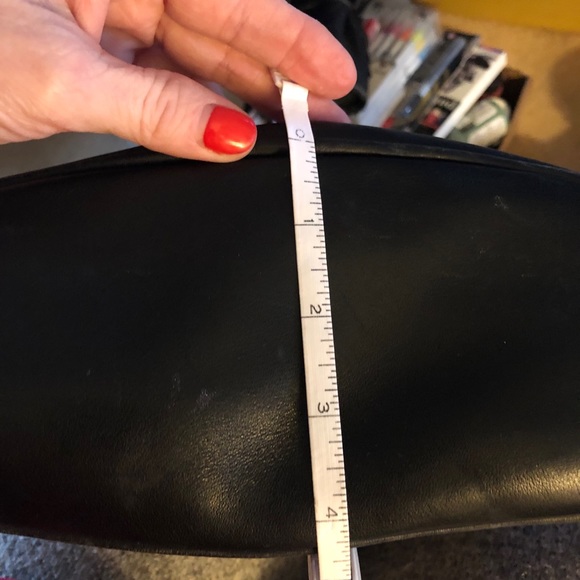 Leather Coach shoulder bag - Picture 8 of 9